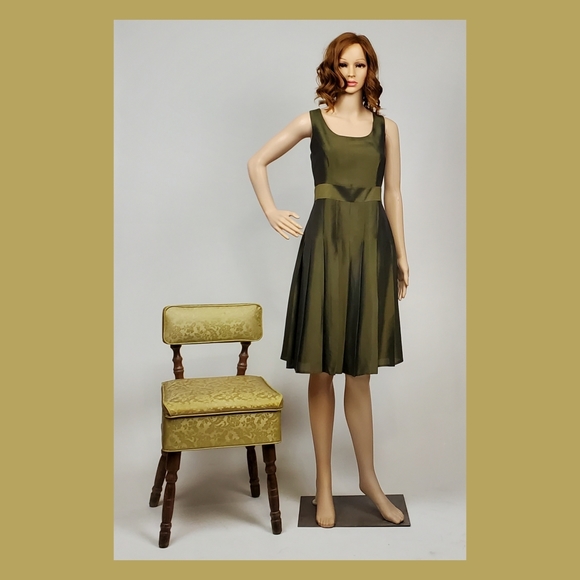 Vintage olive dress - Picture 2 of 8